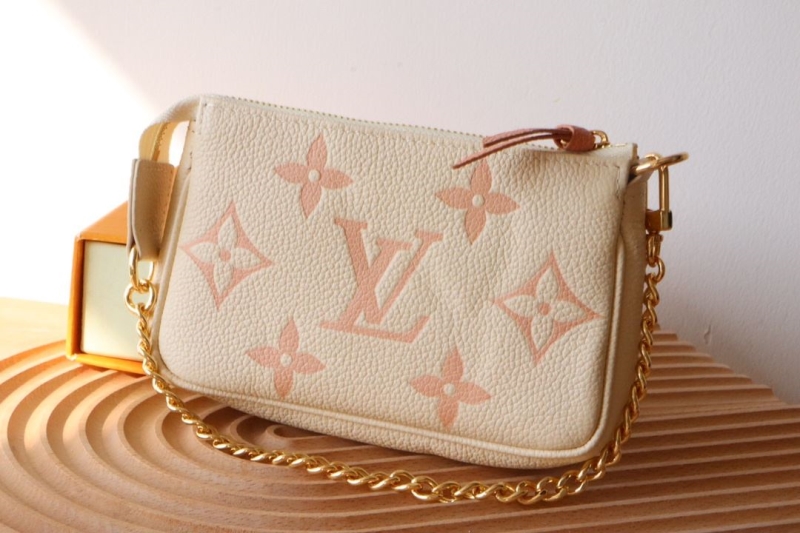 LV Clutch Bags